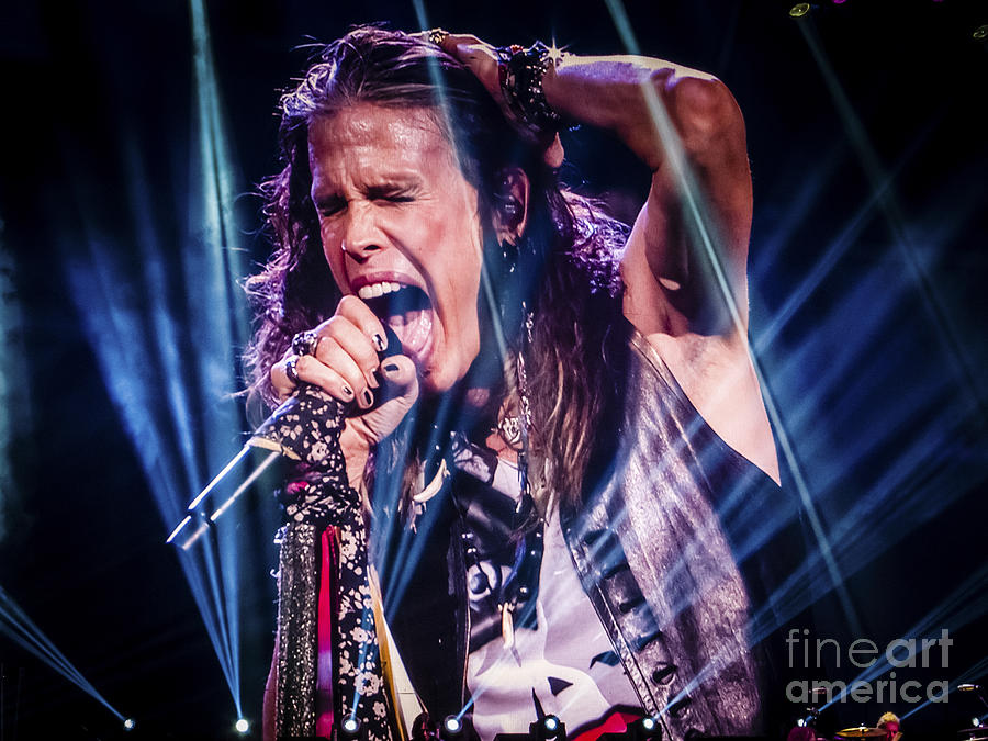 Aerosmith Steven Tyler Singing In Concert Photograph by Jani Bryson