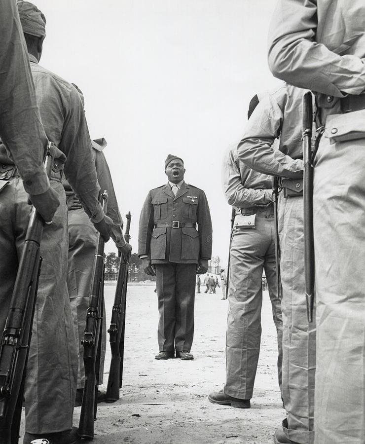 African American Marine Boot Recruits Photograph by Everett