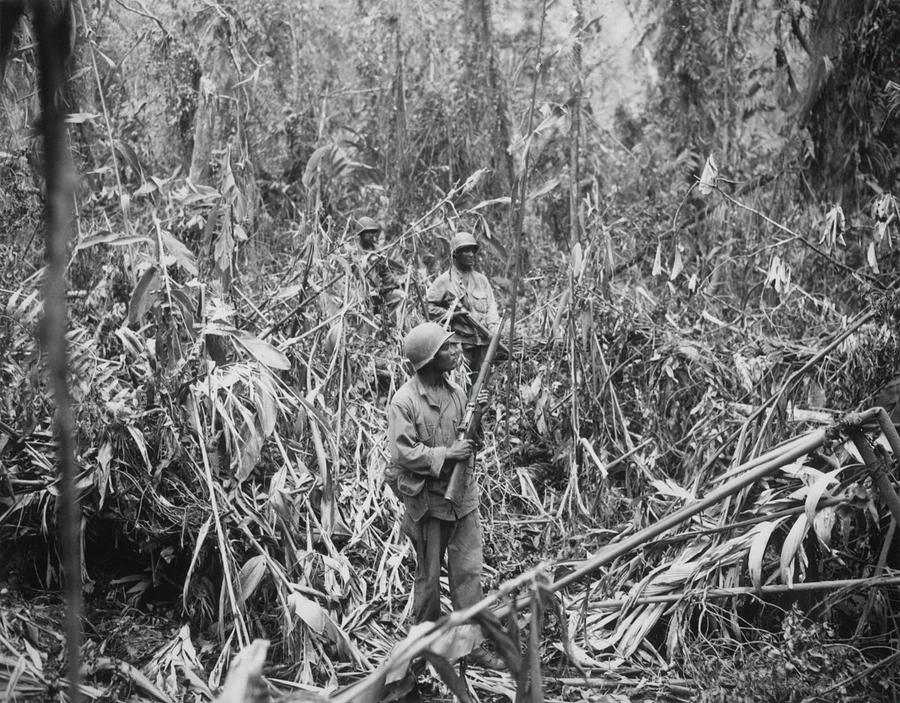 African American Soldiers On Patrol Photograph by Everett