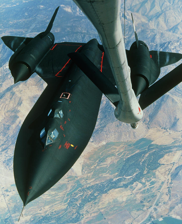 Air Refuelling Of Sr-71 Blackbird Photograph by Nasa/science Photo Library