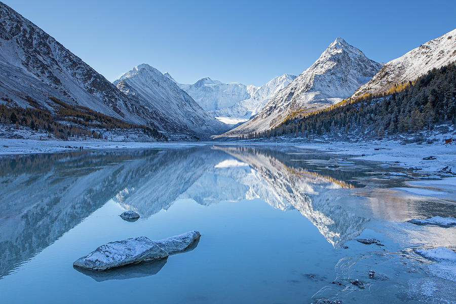 Winter Photograph - Akkem Lake by Stanislav Aristov