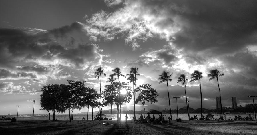 Ala Moana Beach Park Photograph by Tin Lung Chao