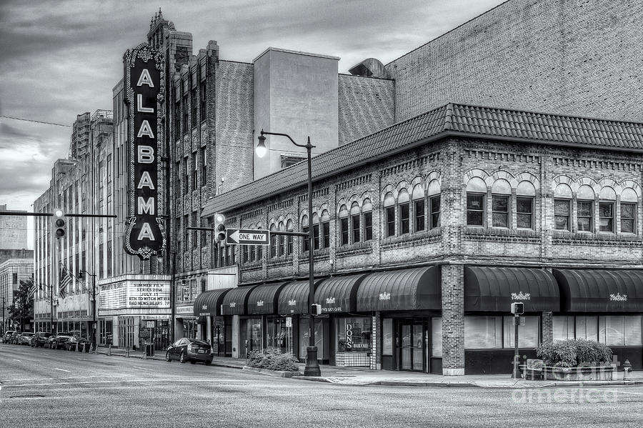 Alabama Theatre II Photograph by Clarence Holmes