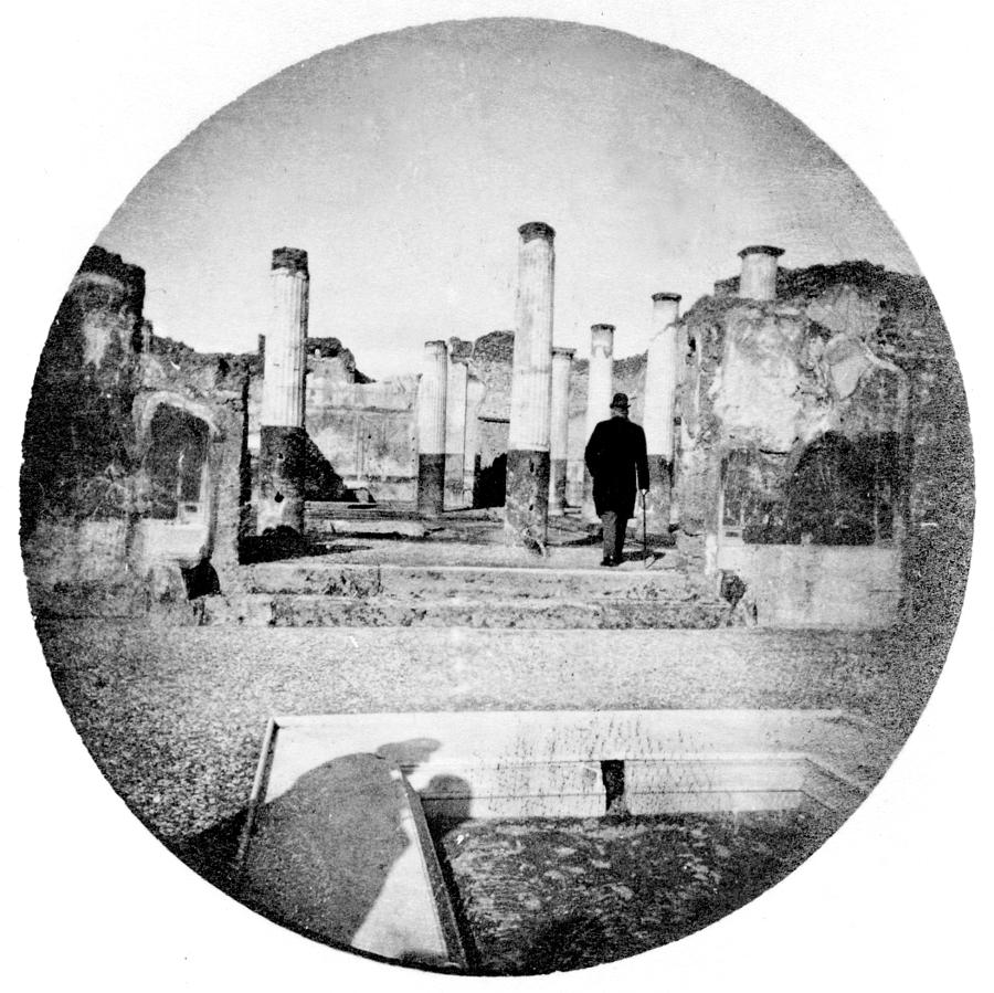 Alexander Graham Bell At Ruins Photograph by Science Source