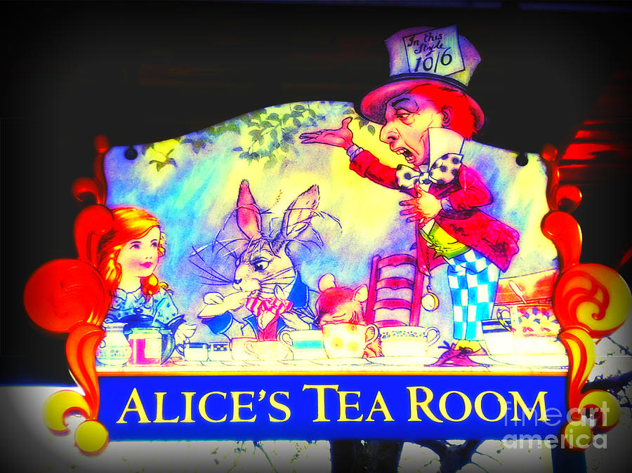 Alices Tea Room Photograph by Kelly Awad