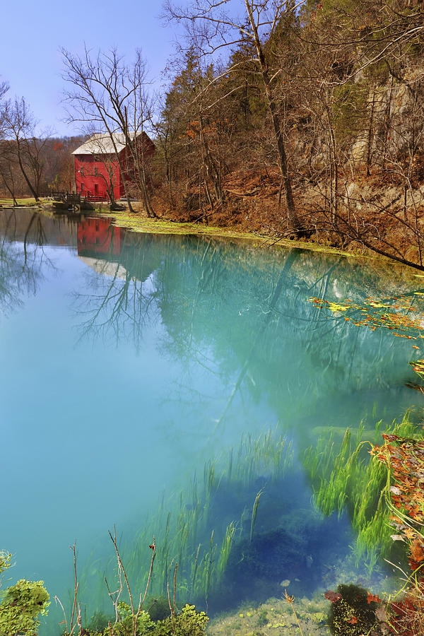Missouri’s Alley Spring: Where Time Stands Still And Adventures Begin
