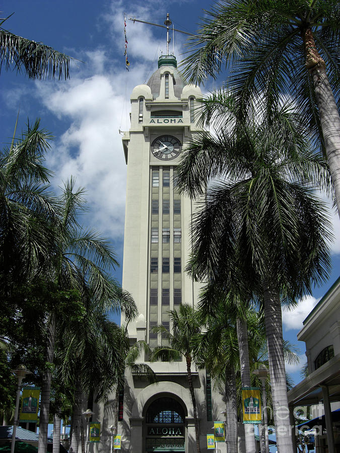 Aloha Tower Photograph by Deborah Smolinske
