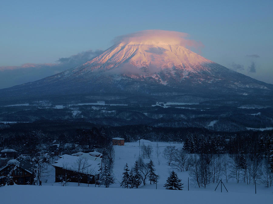 Alpenglow On The Mount Yotei Seen Photograph By Menno Boermans