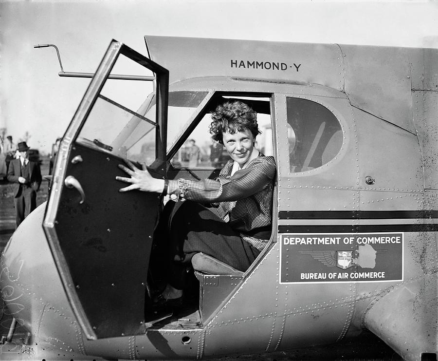 Amelia Earhart Photograph by Library Of Congress - Fine Art America