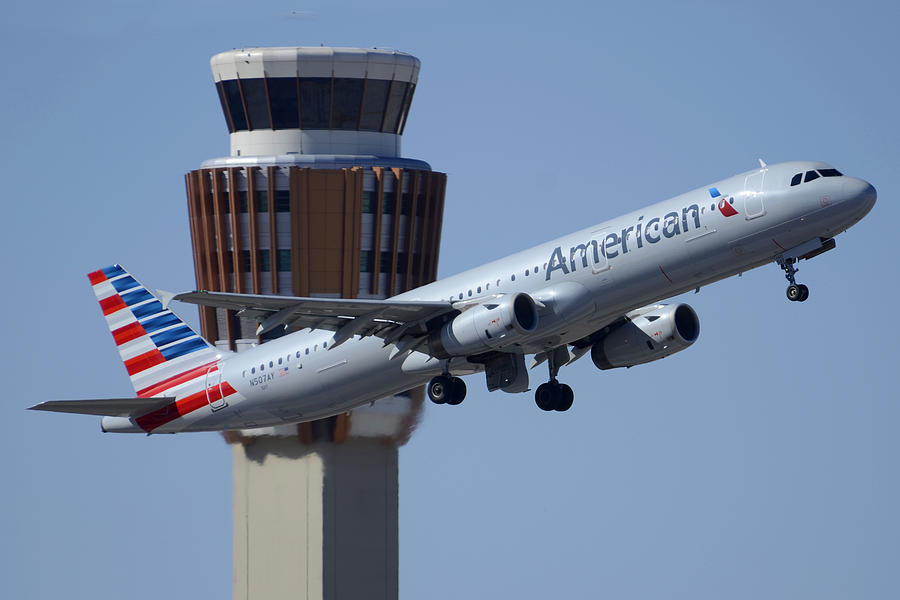 American Airbus A321-211 N190UW Phoenix Sky Harbor March 5 2015 Photograph by Brian Lockett