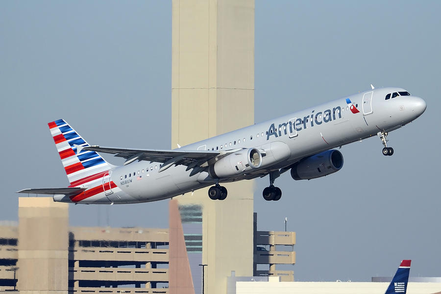 American Airbus A321-231 N581UW Phoenix Sky Harbor December 22 2014  Photograph by Brian Lockett