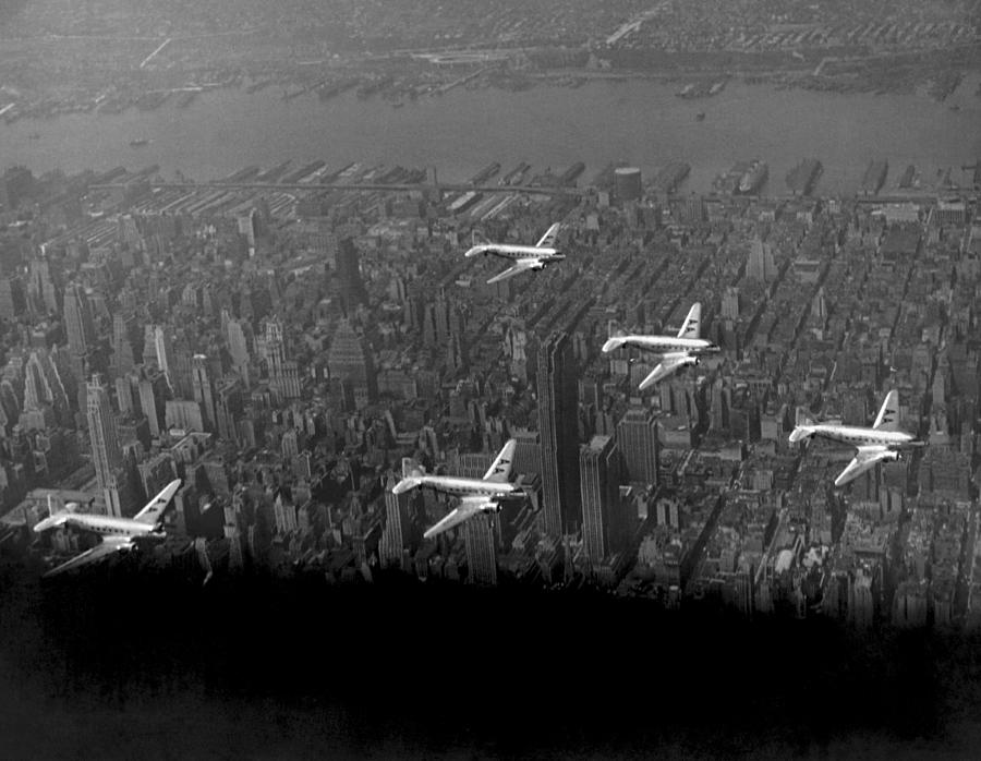 American Airlines Over NYC Photograph by Underwood Archives