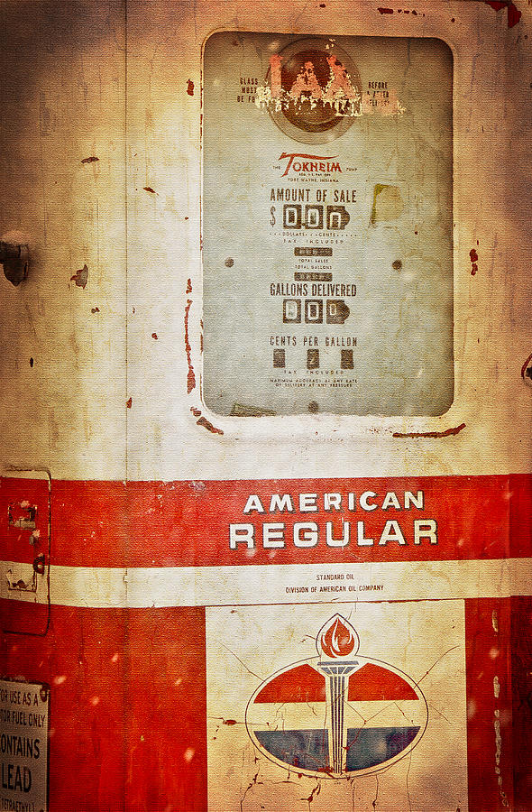 American Standard - Vintage Fuel Pump - Casper Wyoming Photograph by Diane Mintle