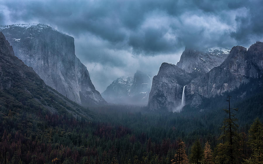 Yosemite National Park Photograph - Amidst A Thunderstorm by Michael Zheng