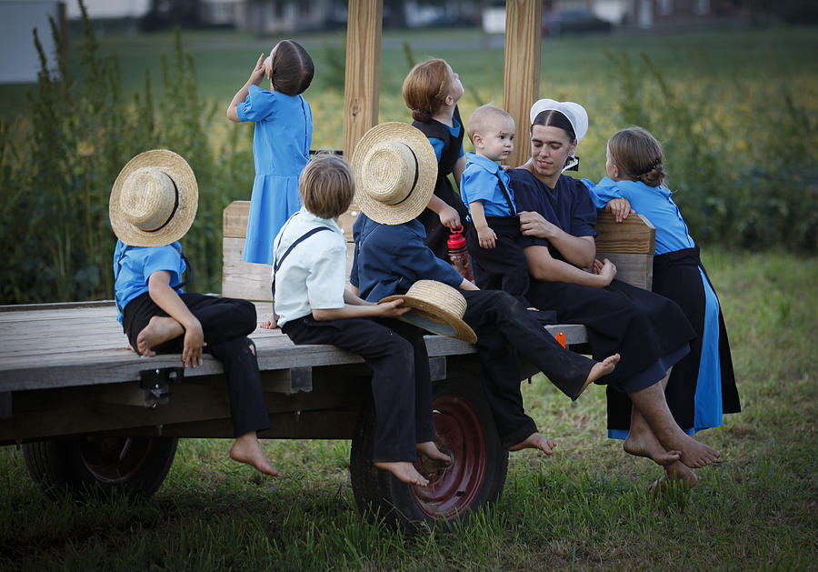 Amish Photograph - Amish Kids by William Imler.