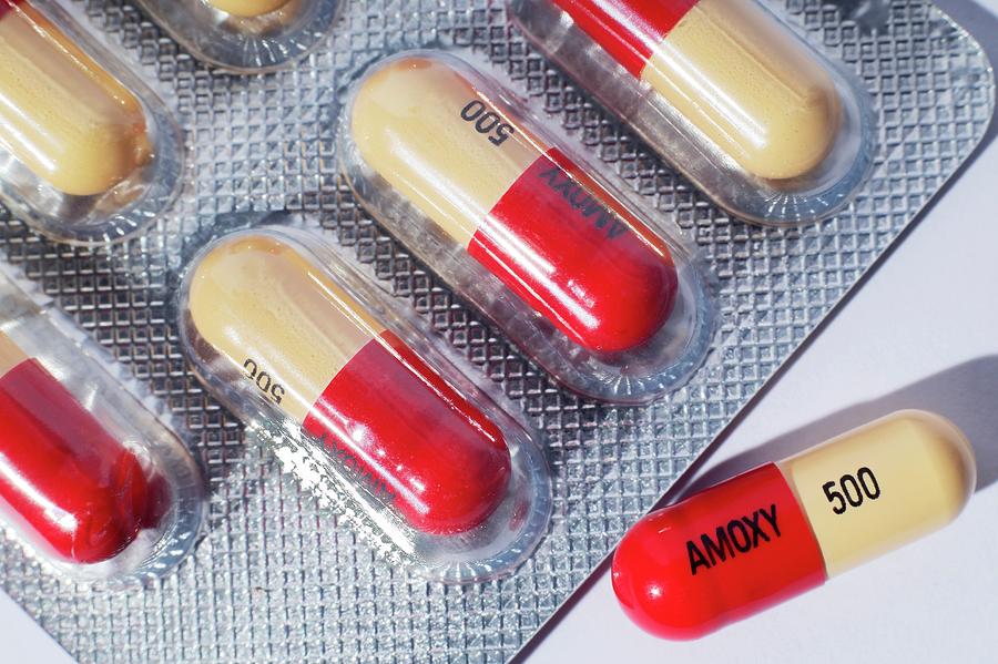 Amoxicillin Antibiotic Drug Capsules Victor De Schwanberg 