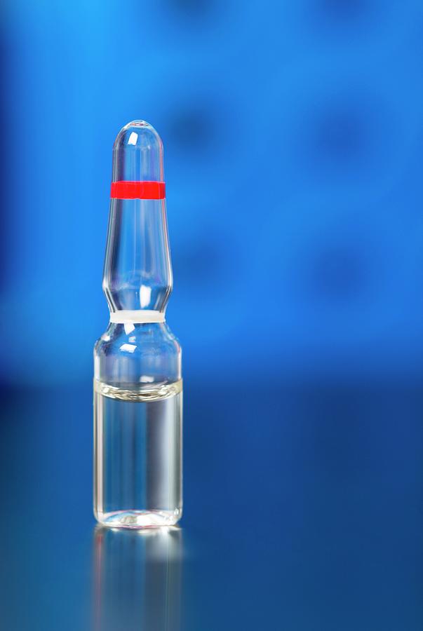 Medical Photograph - Ampoule by Wladimir Bulgar/science Photo Library