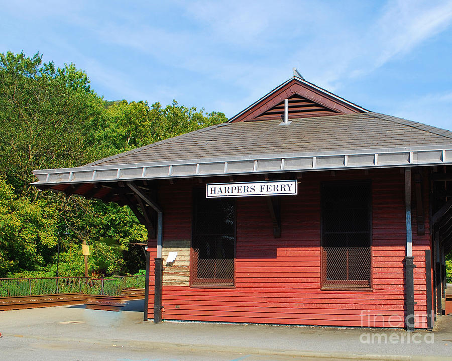 Amtrak Station At Harpers Ferry Photograph by Bob Sample
