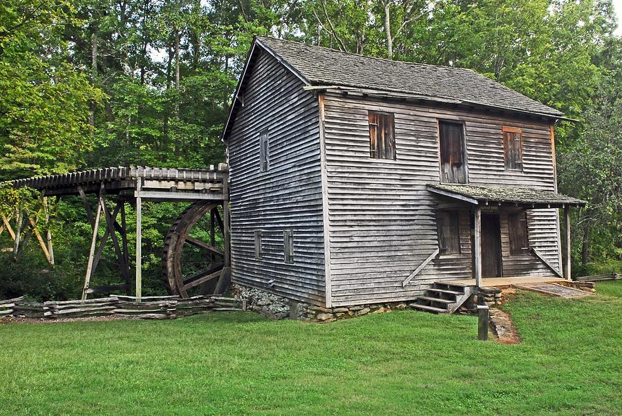 An OLd Gristmill   Pickens County SC Photograph by Willie Harper