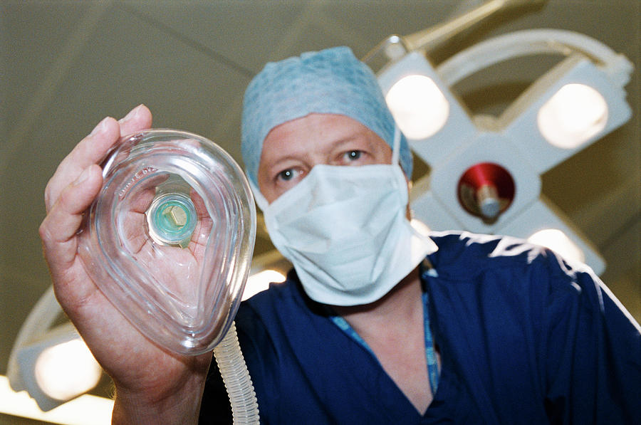 Anaesthetic Induction Photograph by Mark Thomas/science Photo Library