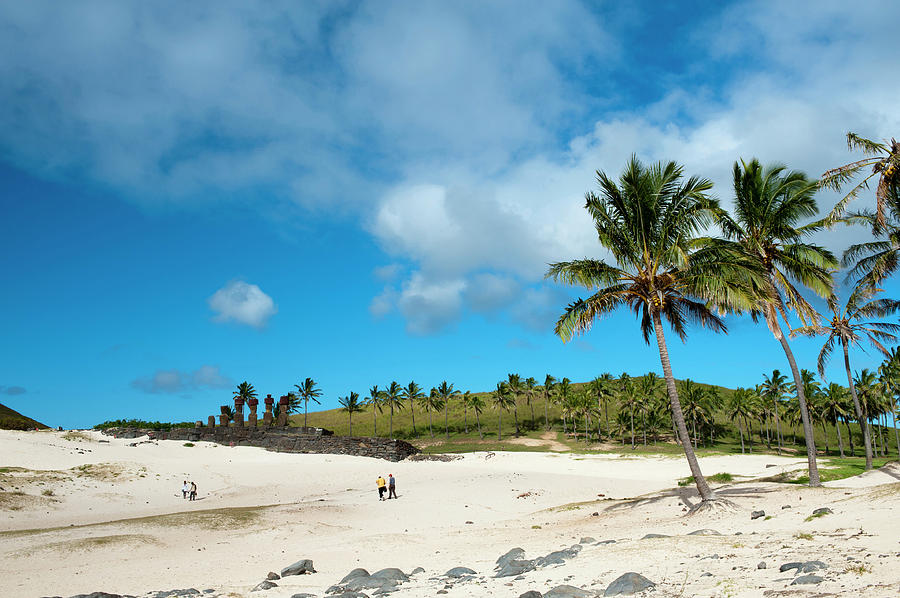 Anakena, Rapa Nui, Easter Island, Chile Photograph by Sergio Pitamitz ...