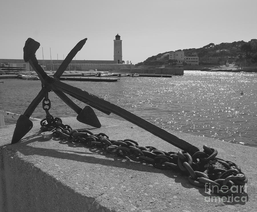 Black And White Photograph - Anchor by Louise Fahy