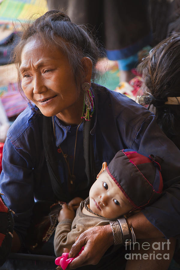 Ann Tribal Grandmother - Kengtung Burma Photograph by Craig Lovell
