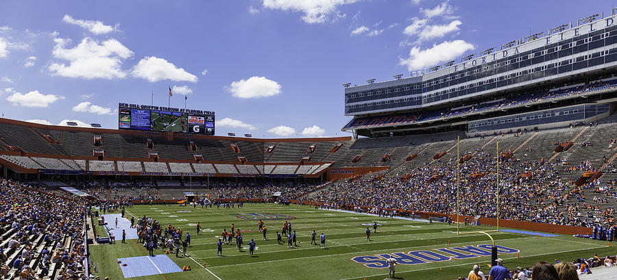 Annual UF Orange and Blue Alumni Game 2013 Photograph by Lynn Palmer ...