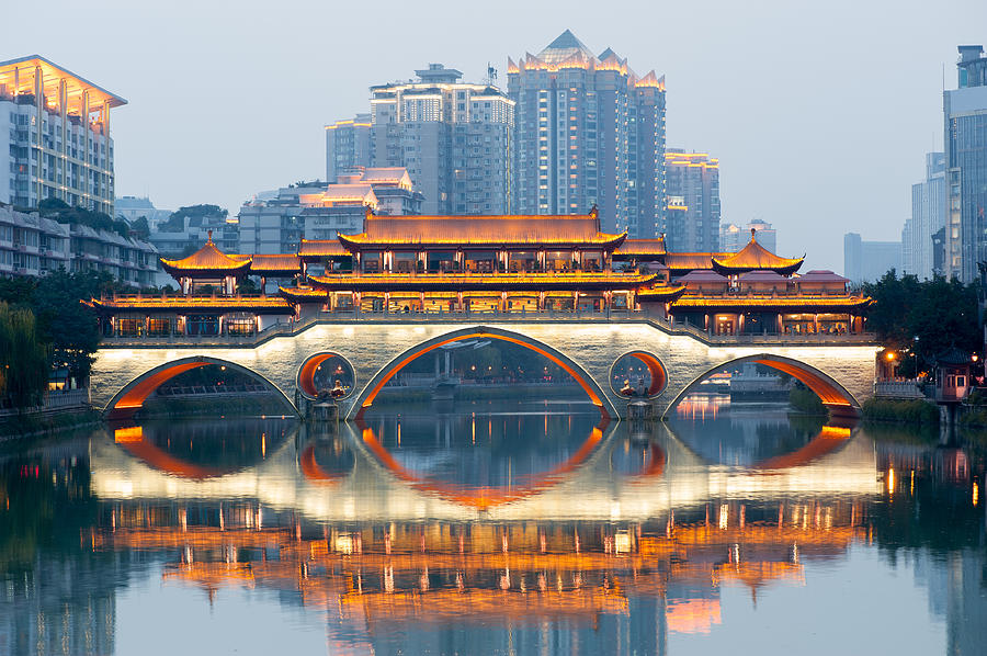 Anshun bridge in Chengdu Photograph by © Philippe LEJEANVRE