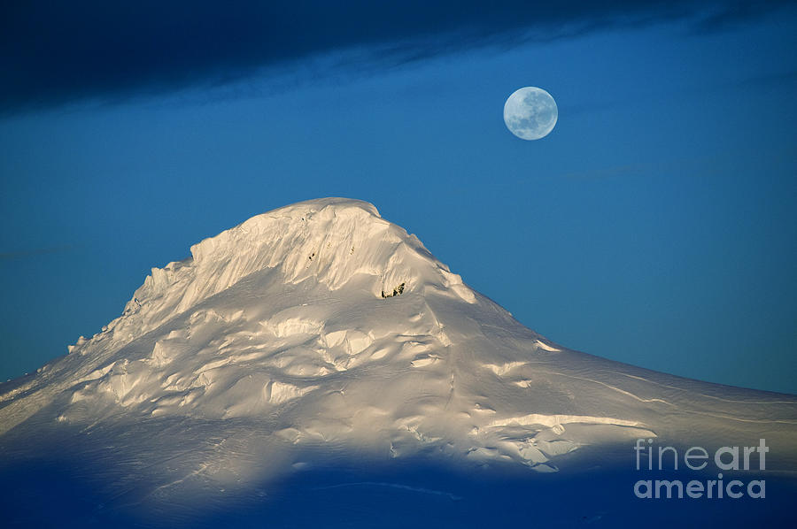 Antarctic Moon Photograph by David Lichtneker