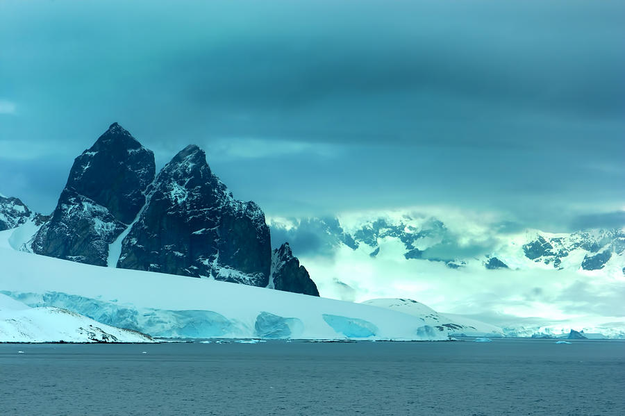 Antarctic Peninsula Photograph by Amanda Stadther