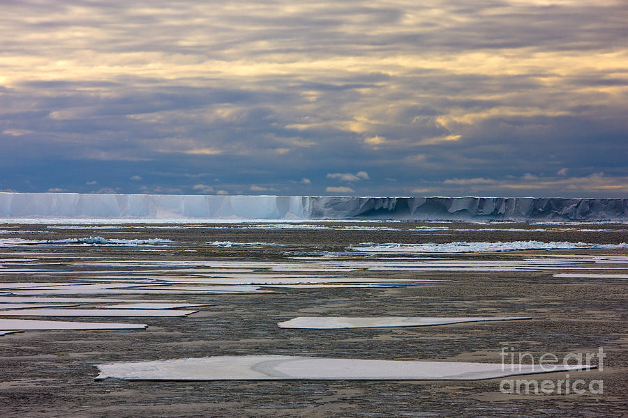 Antarctica Ross Ice Shelf Edge  Photograph by Andy Myatt