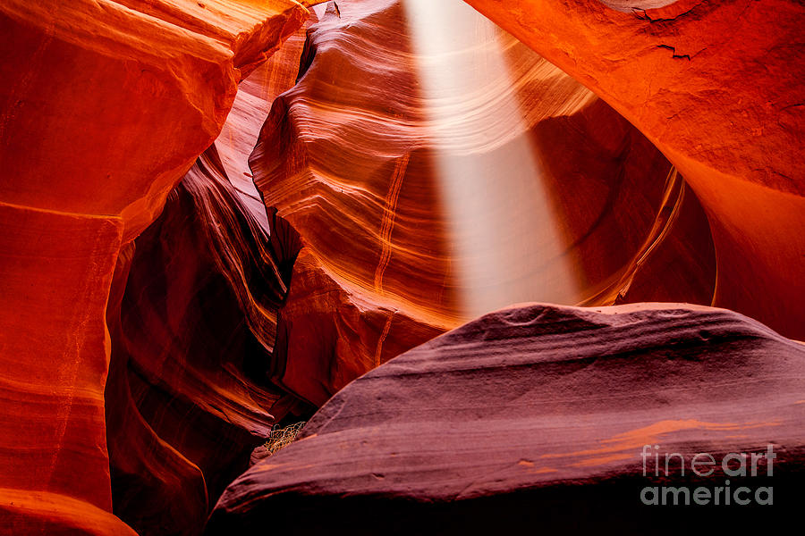 Upper Antelope Canyon Photograph - Antelope Canyon Beam by Az Jackson