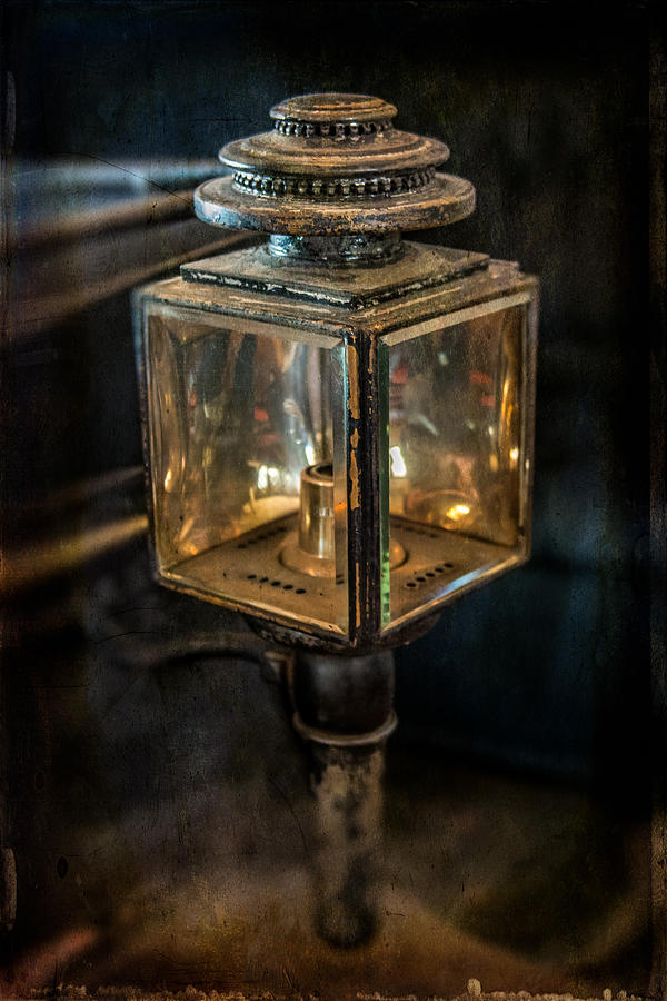 Antique Carriage Lamp Photograph by Paul Freidlund