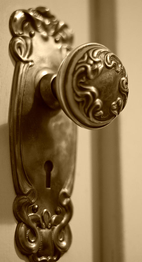 Antique Doorknob - sepia Photograph by Marilyn Wilson