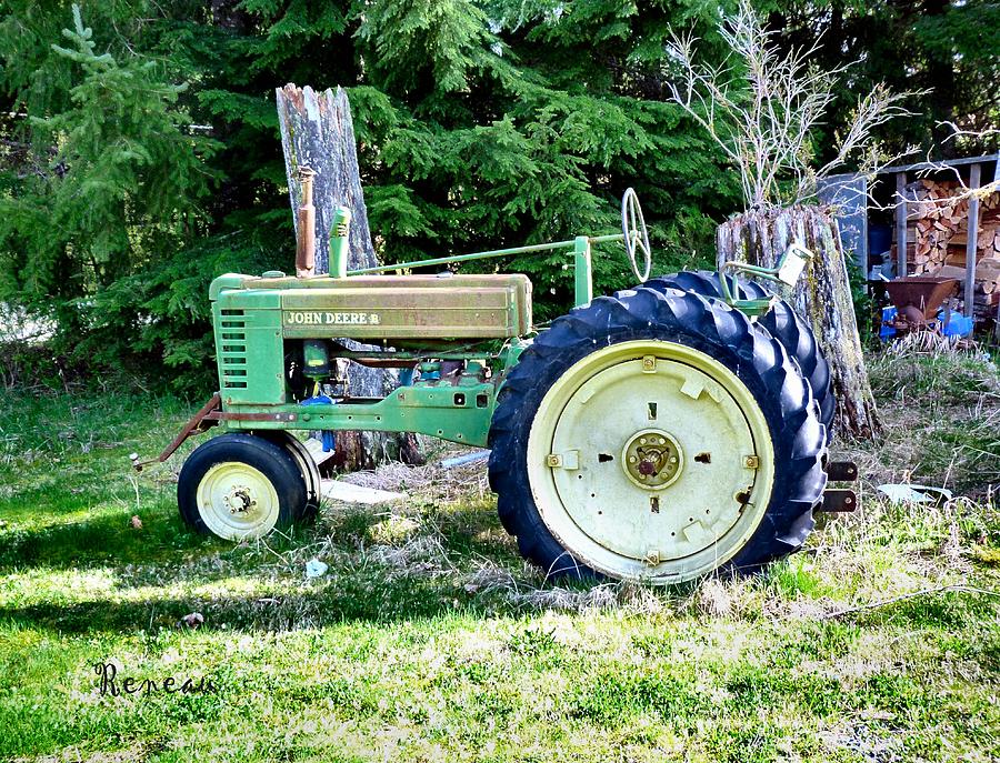 Antique John Deere Tractor 1 Photograph by A L Sadie Reneau