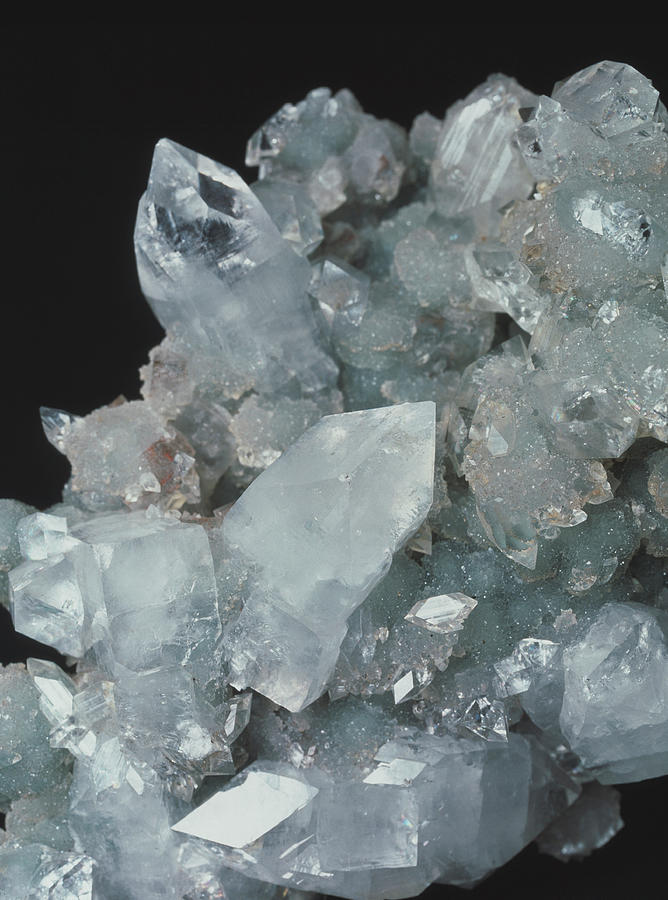 Apophyllite Photograph - Apophyllite Crystals by Martin Land/science Photo Library