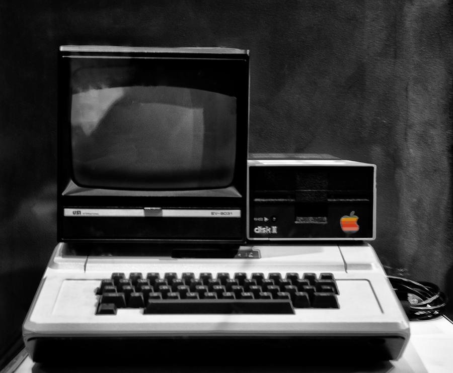 Vintage Photograph - Apple II Personal Computer 1977 by Bill Cannon