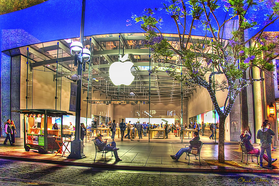 Apple Store - Santa Monica Photograph by Chuck Staley