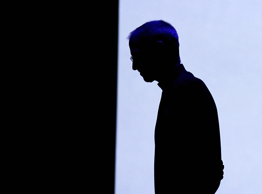 Apple Unveils iPad 2 Photograph by Justin Sullivan Apple Unveils iPad 2 Photograph by Justin Sullivan