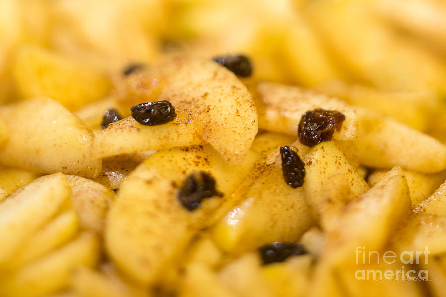 Food Photography Photograph - Delicious Applemedley by Iris Richardson Food Photography Photograph - Delicious Applemedley by Iris Richardson