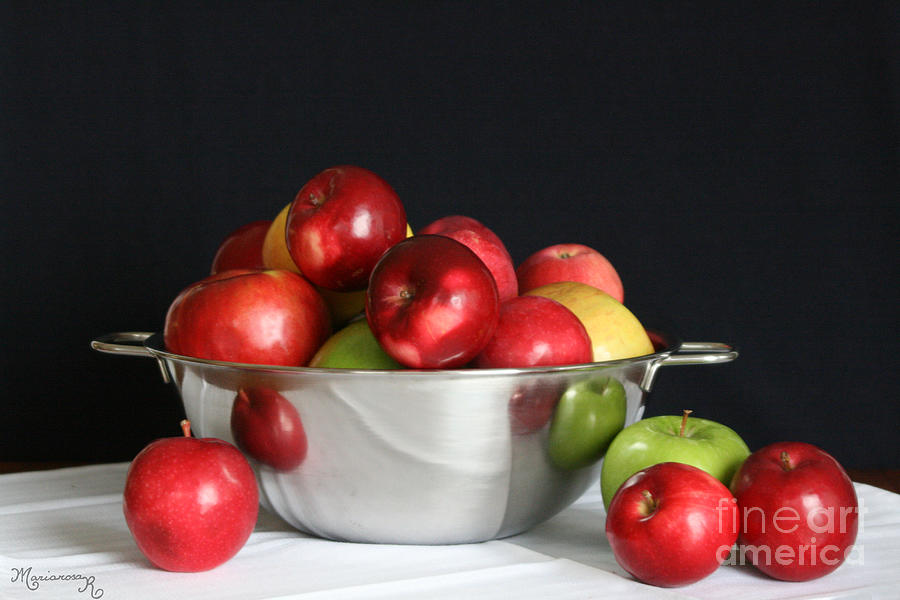Apples Photograph by Mariarosa Rockefeller
