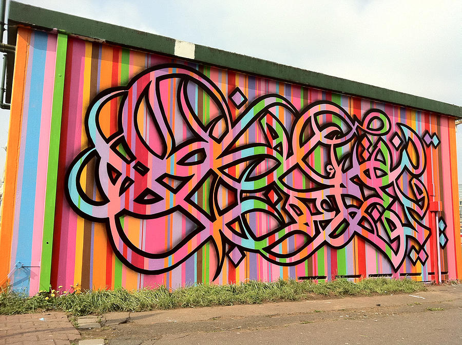 Arabesque Graffiti Photograph by Arik Bennado