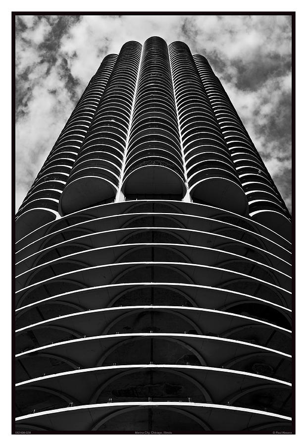 Abstract Photograph - Architecture - 08.24.08_028 by Paul Hasara