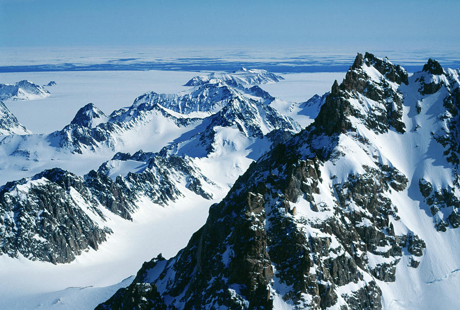 Arctic Mountains Photograph by Simon Fraser/science Photo Library