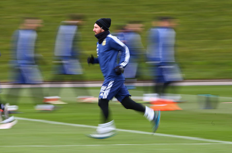 Argentina Training Session Photograph by Alex Livesey