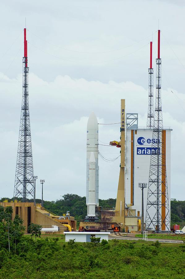 Ariane 5 Launch Pad Photograph by Mark Williamson/science Photo Library