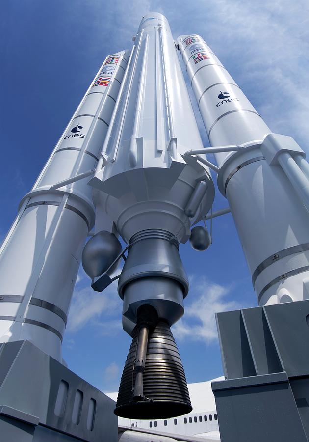 Ariane 5 Rocket Photograph by Mark Williamson/science Photo Library