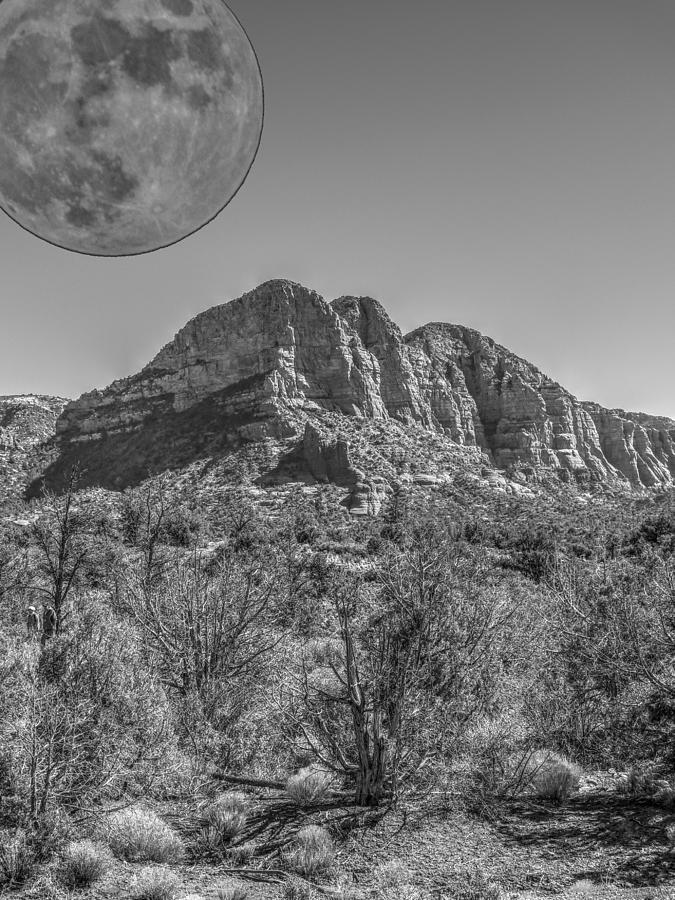 Nature Photograph - Arizona Bell Rock Valley n12 by John Straton
