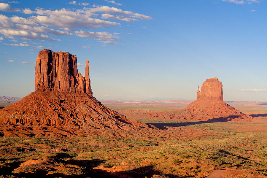 Landscape Photograph - Arizona Monument Valley by Anonymous